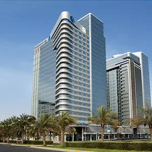 Otel Pearl Rotana Capital Centre